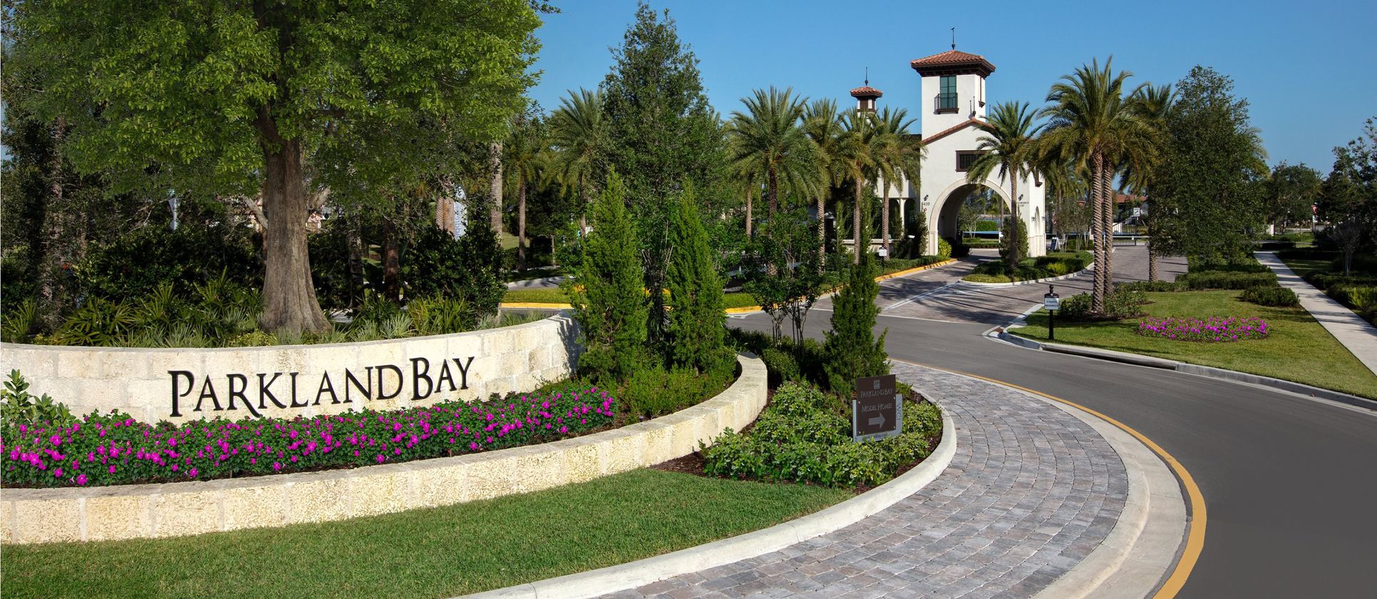 parkland bay sign and roundabout